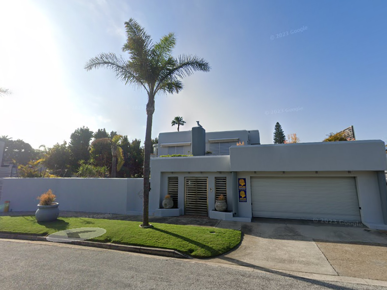 4 Bedroom Property for Sale in Summerstrand Eastern Cape